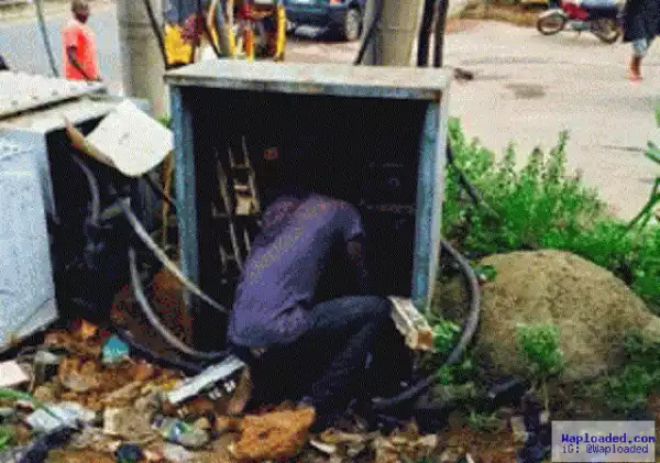 Graphic Photo: Man Electrocuted While Stealing Transformer Cables In Akwa Ibom